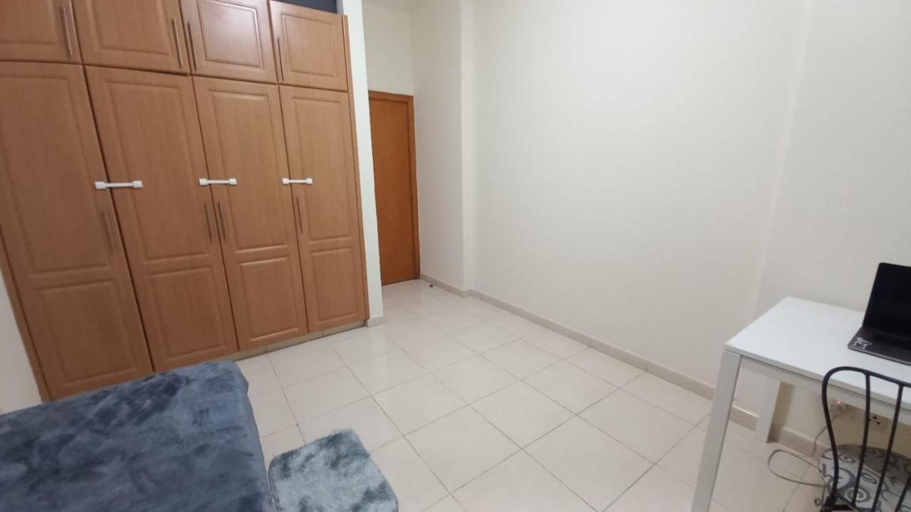 Dubai Homestay - Private Single Room Extérieur photo